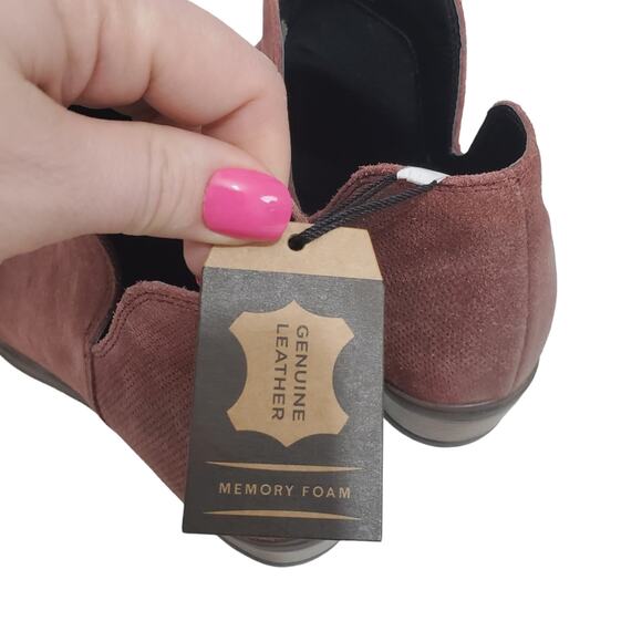 NWT Crevo | Leighton Perforated Suede Leather Distressed Ankle Booties - Picture 11 of 11